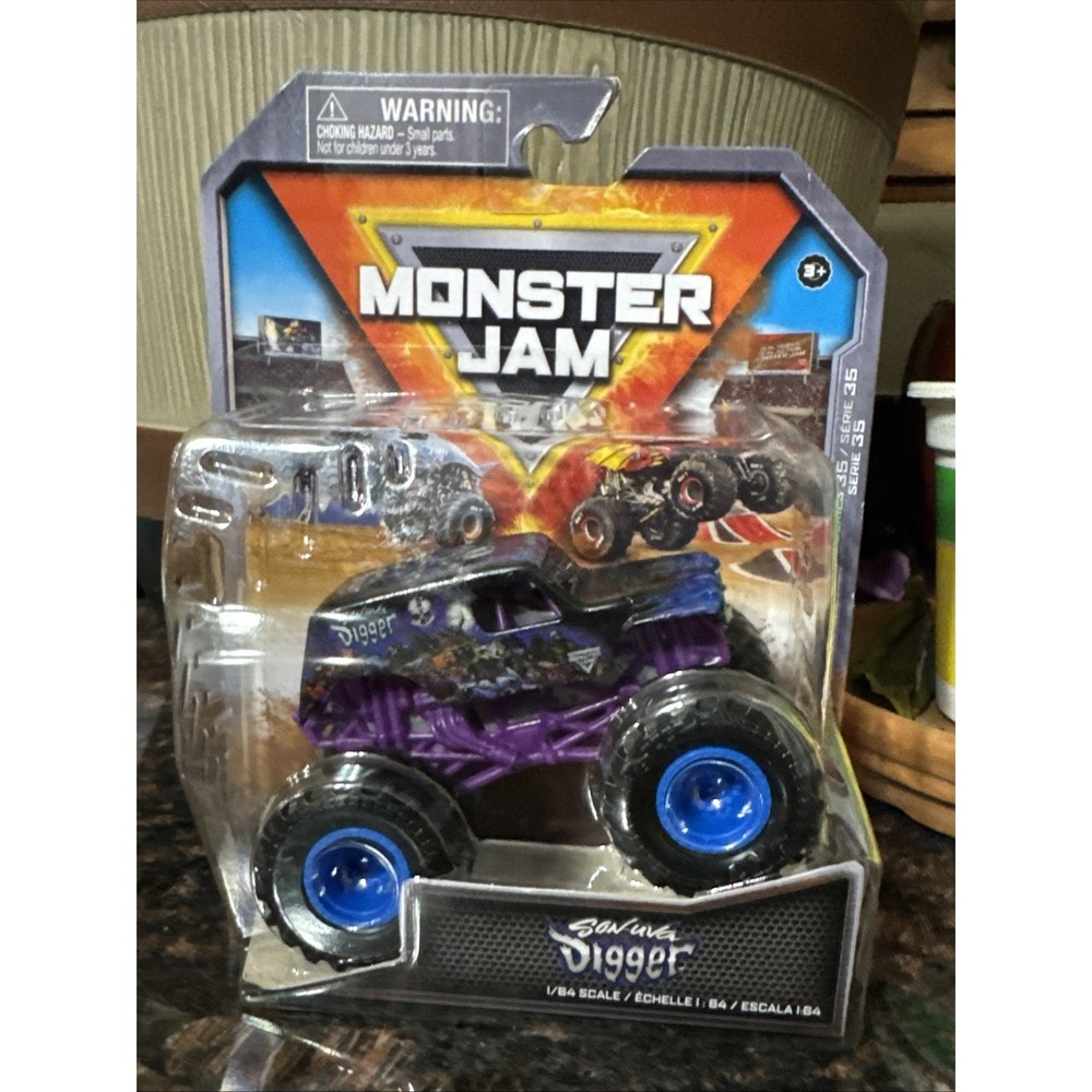 2024 MONSTER JAM - SON UVA DIGGER - MONSTER TRUCK 1:64 SERIES 35